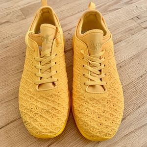 APL TECHLOOM BRAND NEW!!!!